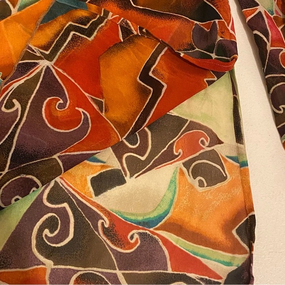 Chico’s Women’s 100% Silk Long Sleeve Sheer Blouse Artsy Size 0-XS Pullover Top - Picture 7 of 9